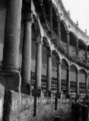 FOTOGRAFIA AÑO 1963, 7x 11 cm. sin fotografo, al dorso pone PLAZA DE TOROS DE RONDA (la mas antigua de España)