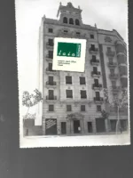 fotografía original edificio en pintor Benedito Valencia, fotografo Vidal Corella ,23x 17 cm