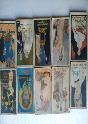 40 ejemplares LA NOVELA MUNDIAL, de 1926 a 1928, nº 3,6,7,11,13,14,17,18,19,26,27, 36,39,45,50,54,55, 57,61,62,63,,76, 79,83,84,86,88,89, 91,94,96,101,102, 106,108,109,112,114,120,