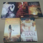 lote 5 novela romantica ,LERGA cuando el corazon perdona, SAXON la asesina, LINDSEY enemigos perfectos, KLEYPAS el camino del sol , CHASE imposible ,buen estado