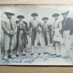 fotografia original MANOLETE y su cuadrilla , no tiene fecha, fotografo de Madrid 30x 40 cm